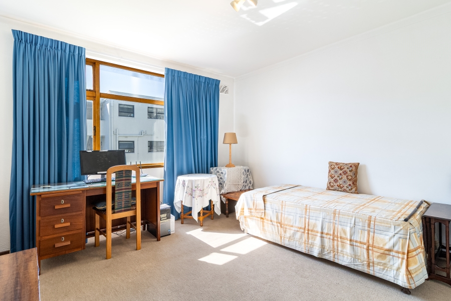 To Let 2 Bedroom Property for Rent in Sea Point Western Cape